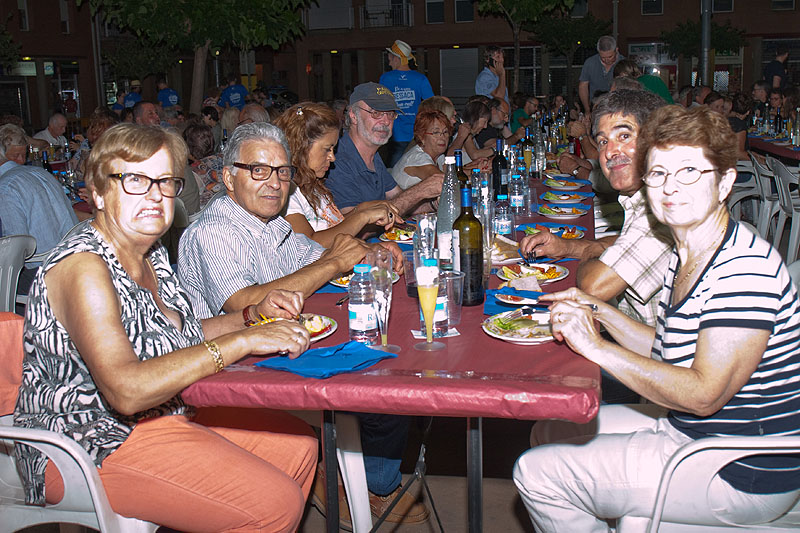 04-08-16-festa-major-caldes-de-malavella-sopar-popular-6
