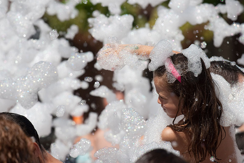 batia-aigua-escuma-festa-major-caldes-de-malavella-2015-11