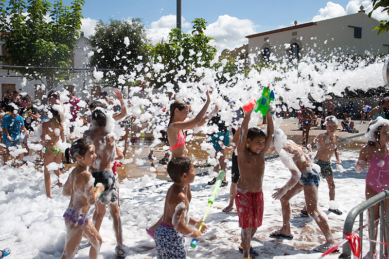 batia-aigua-escuma-festa-major-caldes-de-malavella-2015-49